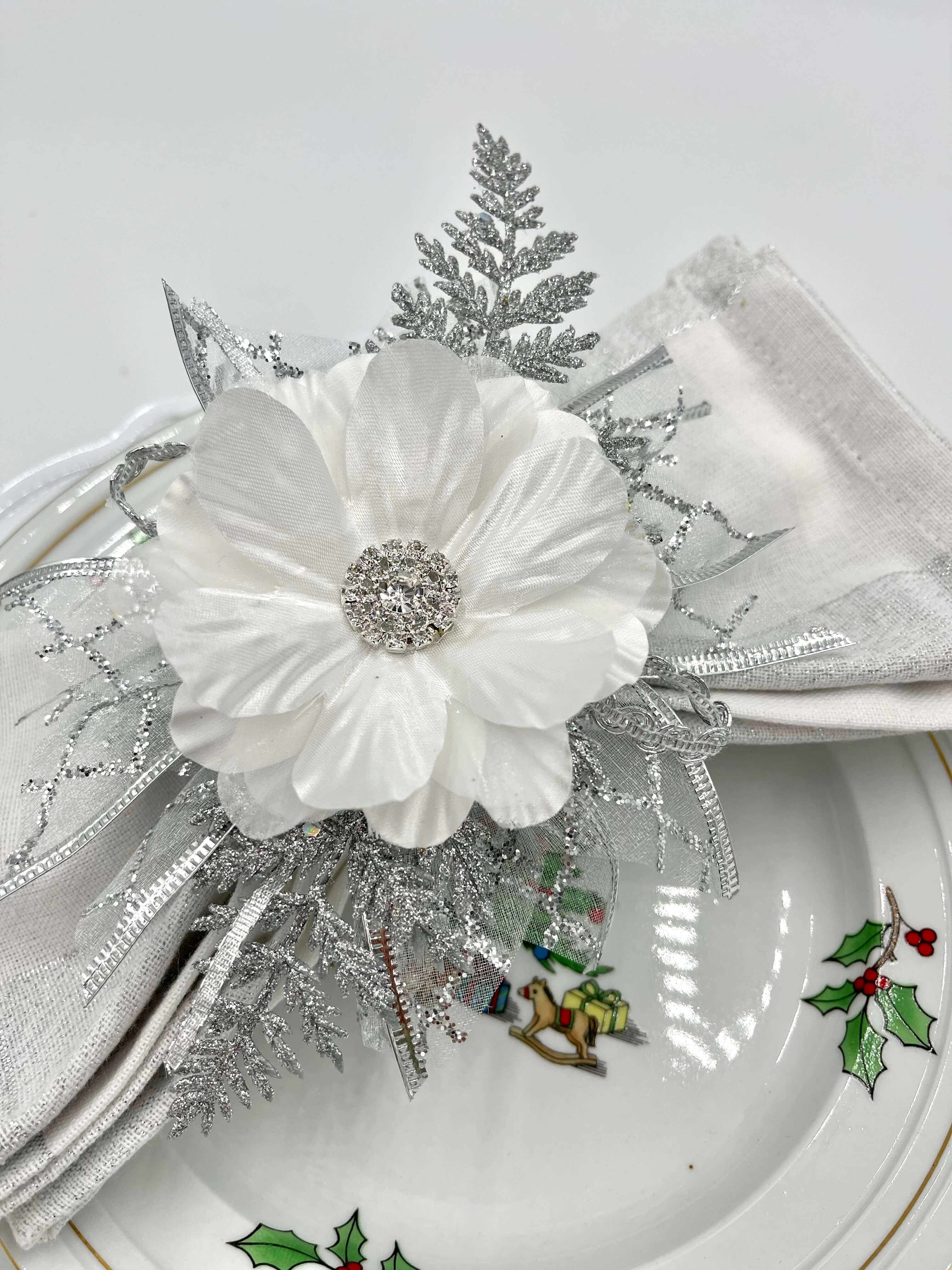 Napkin Ring Holidays And Christmas Home Decor; White And Silver Decor. Perfect Holidays Gift Idea For Friend, Mother, Teacher. Elegant Decor