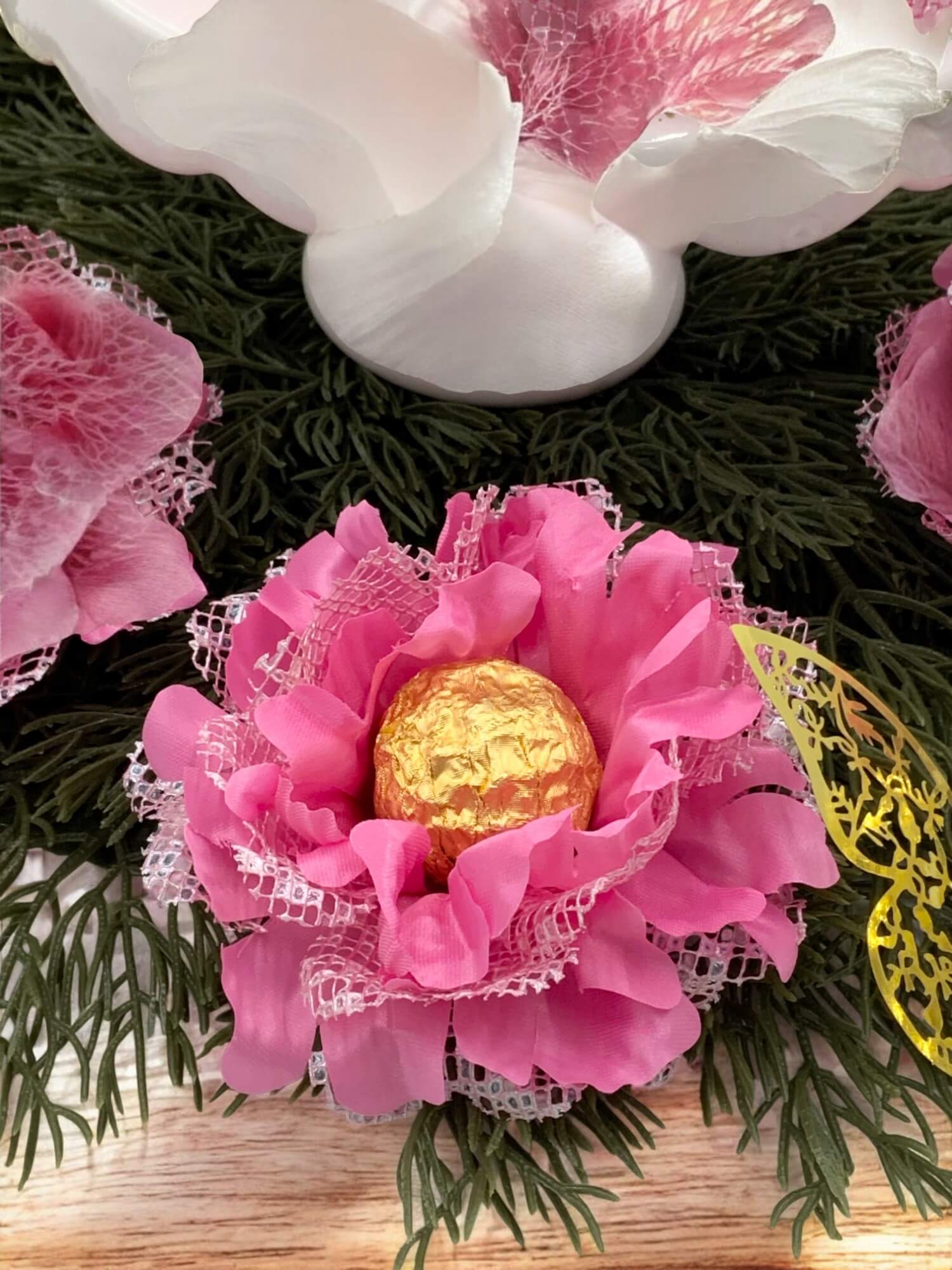 Pink Silk Flowers Wedding Favor & Decoration. Unique Party Decor and Gift