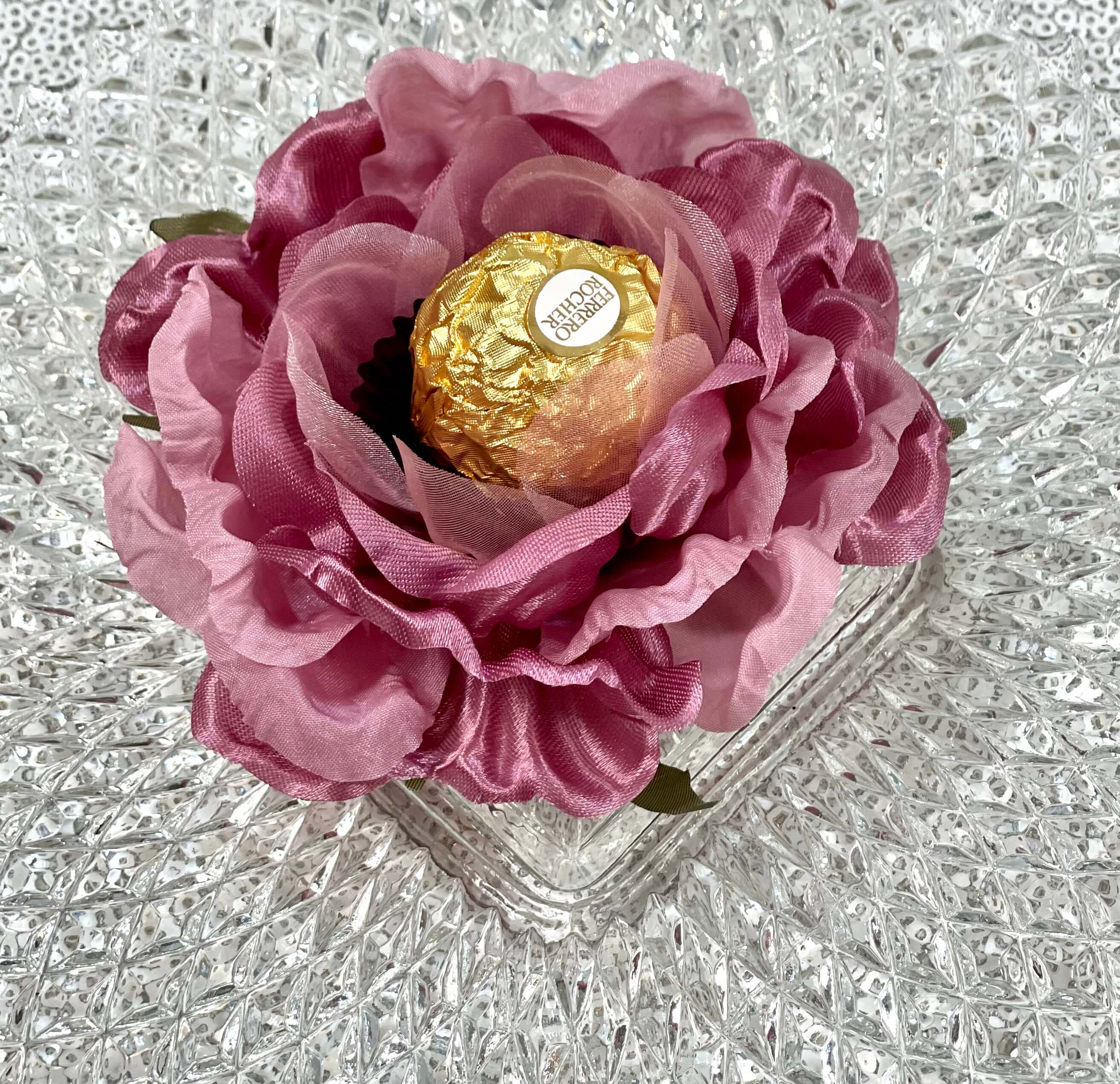 Elegant Rose Gold Favor And Decoration. Affordable & Unique Favors