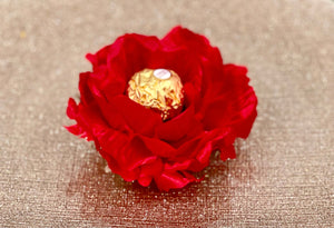 Unforgettable Gift For Valentine's Day. Red Flowers & Chocolate